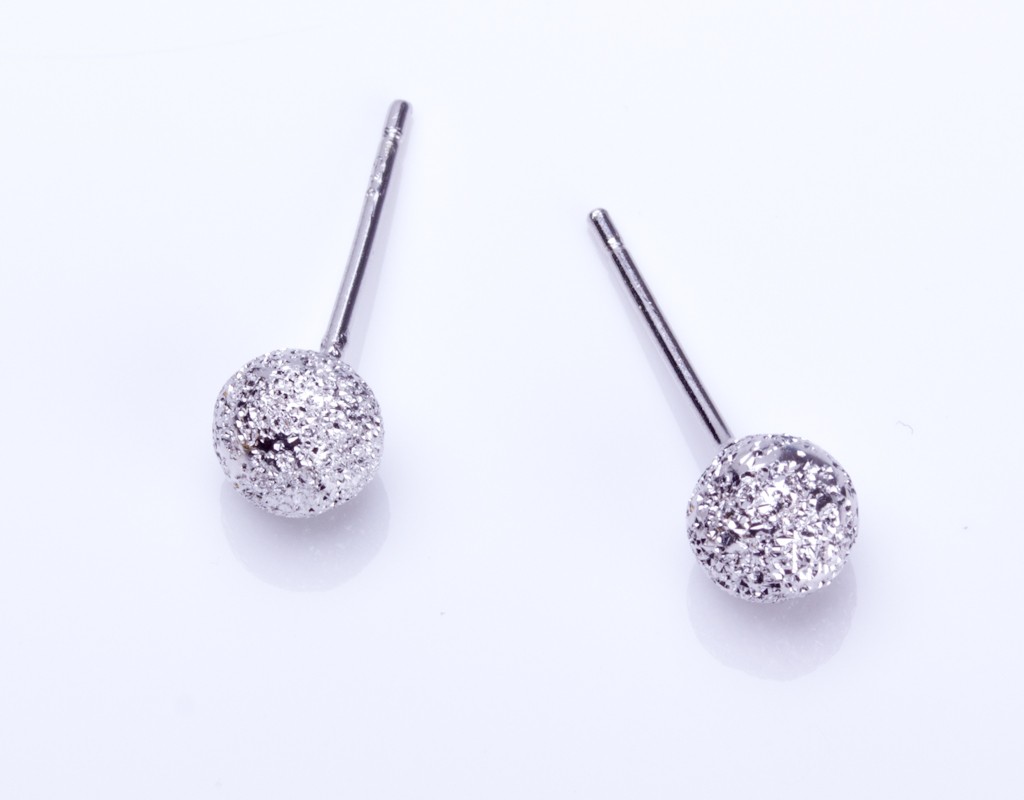 Tiny Sterling Silver stud earrings for her circle form - JoyElly