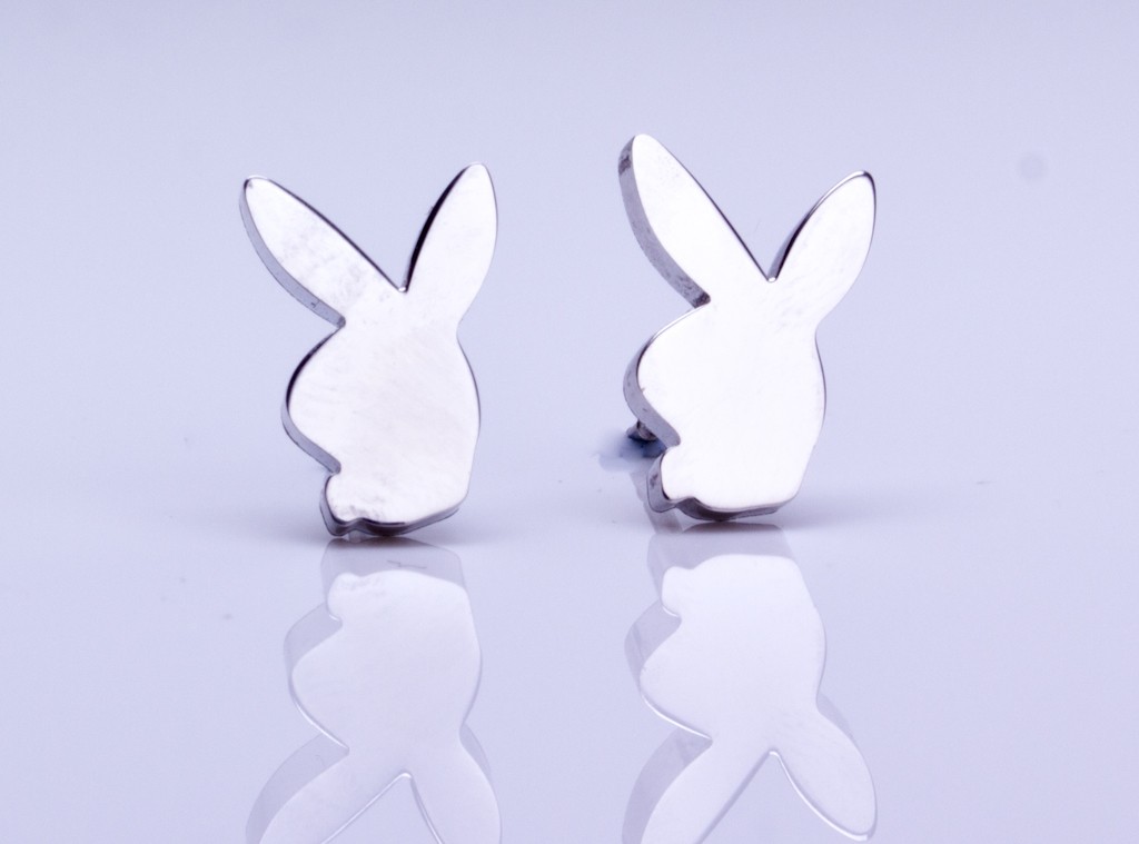 Tiny Bunny Earrings / Fashionable Earrings | Playboy